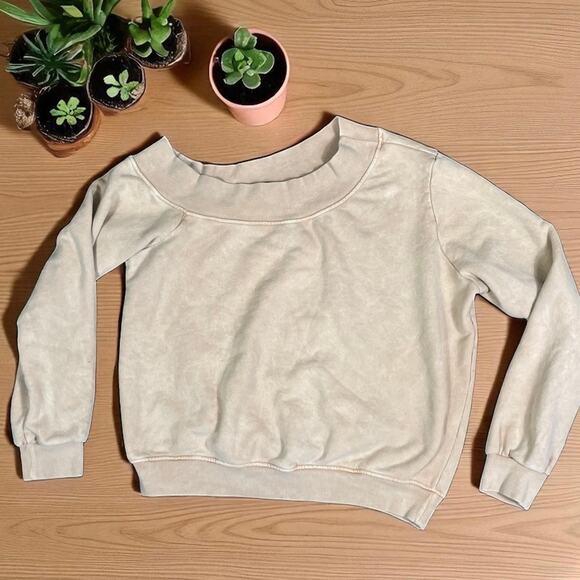 Beige Crewneck Pullover Shrug Sweatshirt Women’s S Soft Fleece Long Sleeve‎ - Picture 1 of 7